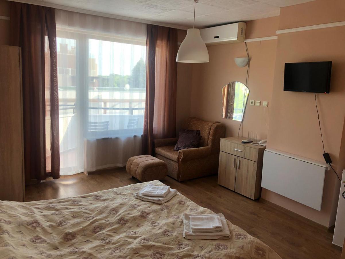 Family Hotel Saint Peter セインツ・コンスタンティン＆ヘレナ エクステリア 写真